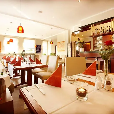 Koenigstein Kiel By Tulip Hotel *