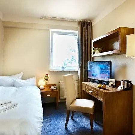 Koenigstein Kiel By Tulip Kronshagen